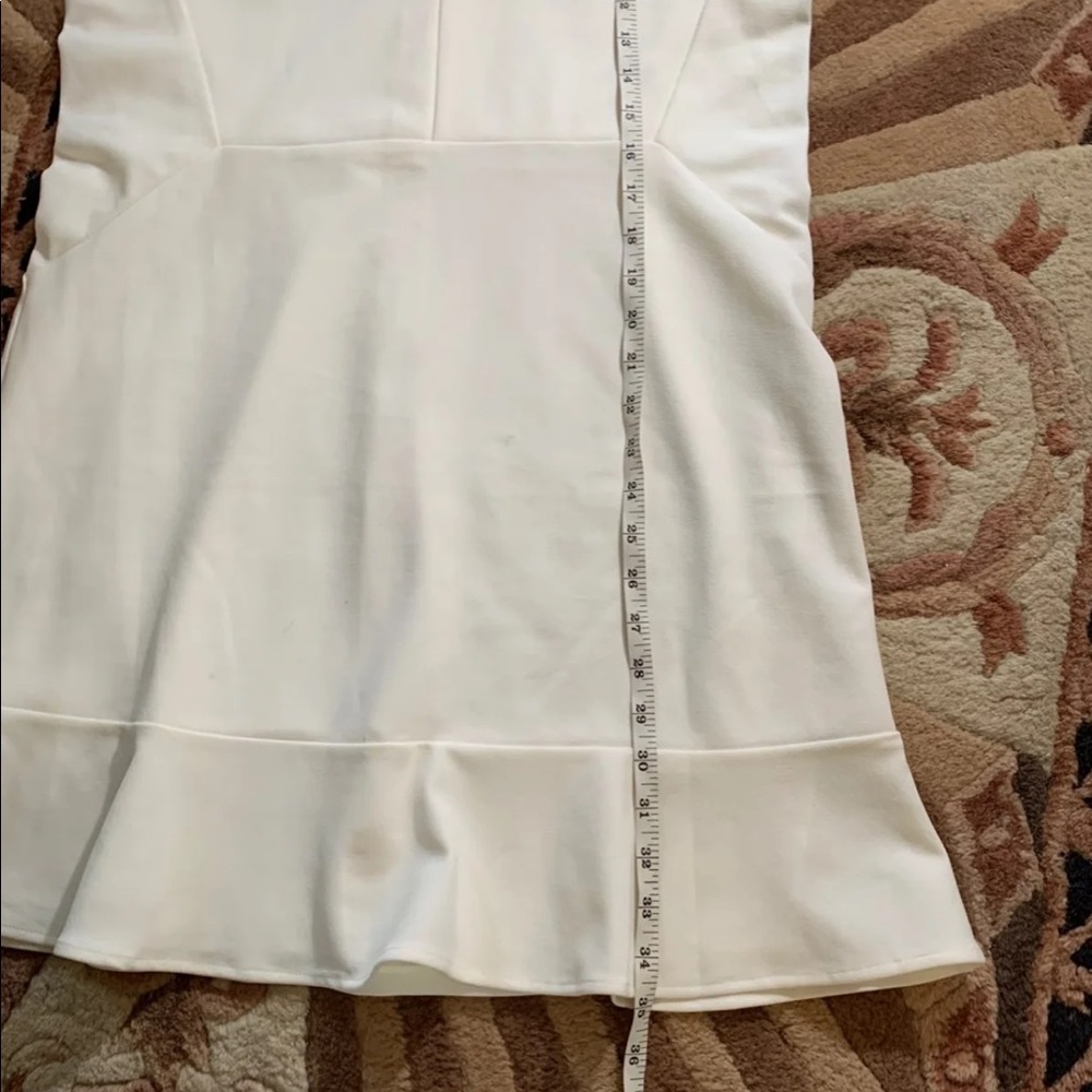 Express dress - Picture 3 of 7
